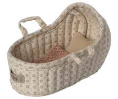 Carry Cot, Micro