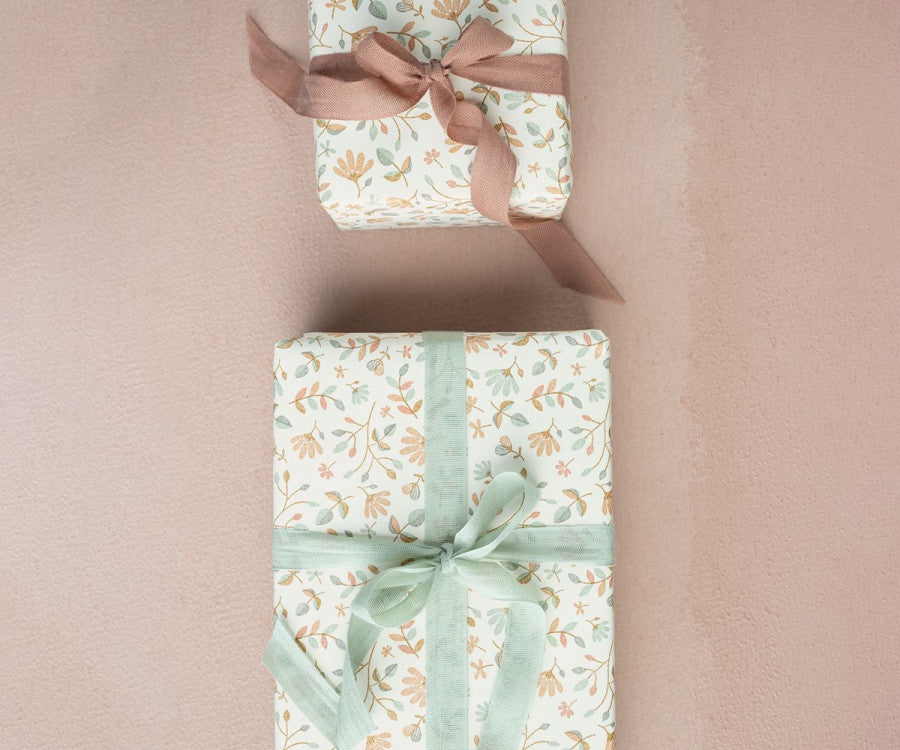 Gift wrapping ideas for baby shower 