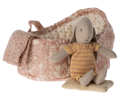 Bunny in Carry Cot, Micro - Dark Powder